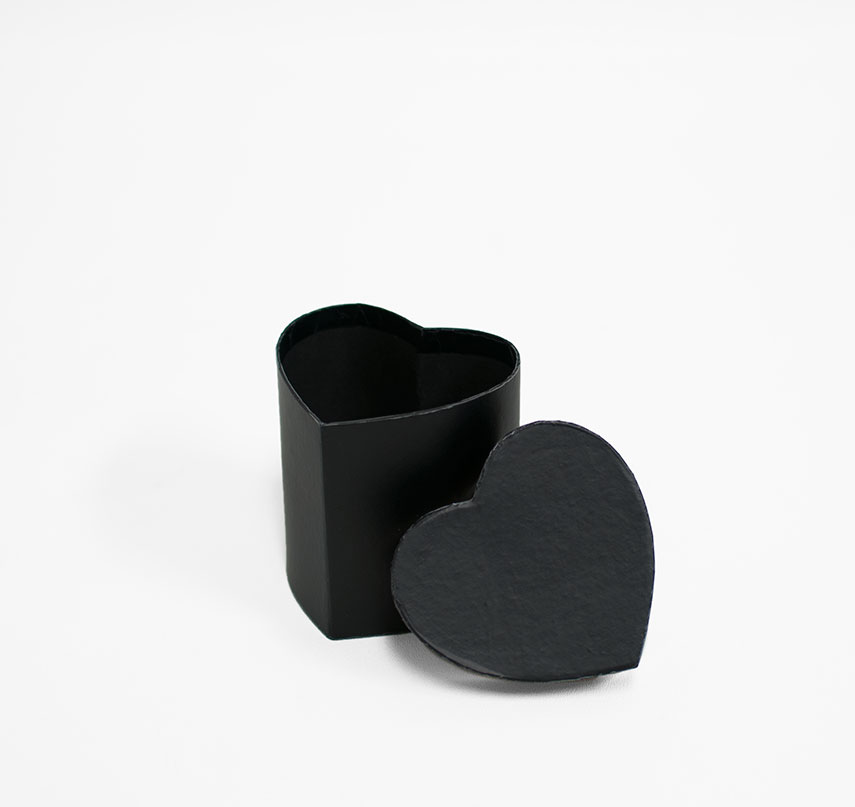 W7318Black Mini Heart Shape Flower Box Black W7318Black Mini Heart Shape Flower Box Black
