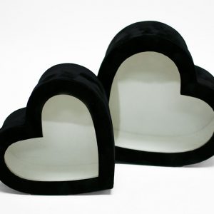 black-velvet-heart-shaped-flower-box-with-window