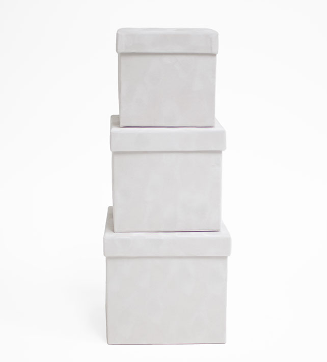 w7647-white