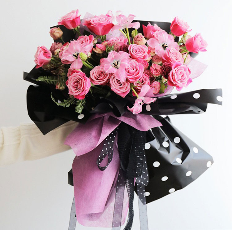 Plastic Polka Dot Flower Wraps
