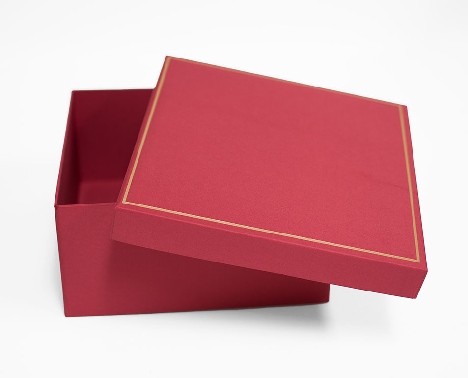 Small Red Square Shape Flower Box Small Red Square Shape Flower Box