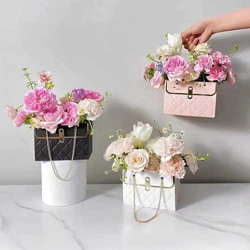 Mini Black Bags with Gold Chain (Pack of 4pcs)