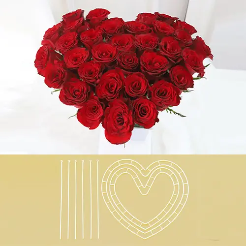 One Pack(3 Big Hearts and 3 Small Hearts) Floral Heart Shape Frame Guide Holder for Roses Bouquet