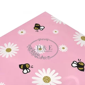pink-daisy-and-bee-wrapping-paper